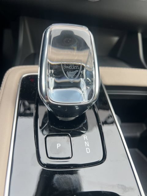 New 2026 Volvo XC90 T8 Plus w/ Protection Package Premier AWD/4WD image 18