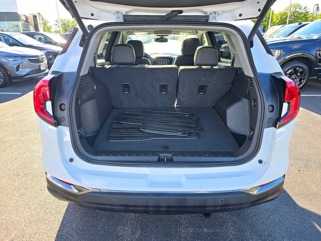 Used 2024 GMC Terrain AT4 AWD/4WD image 26