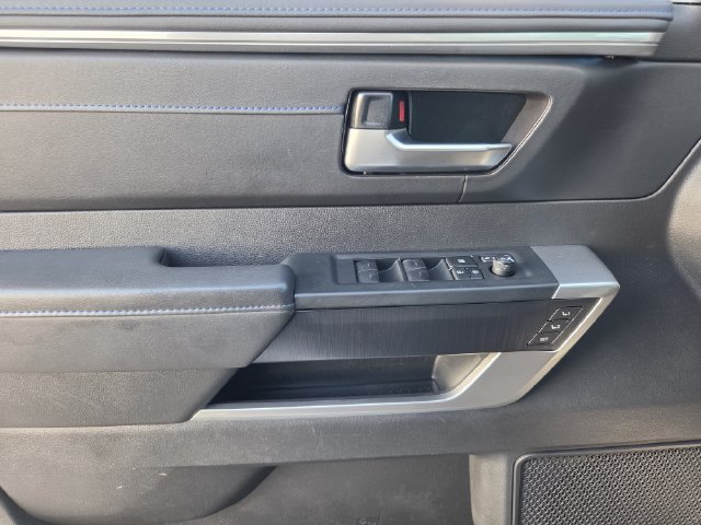 Used 2024 Toyota Sequoia Platinum AWD/4WD image 19