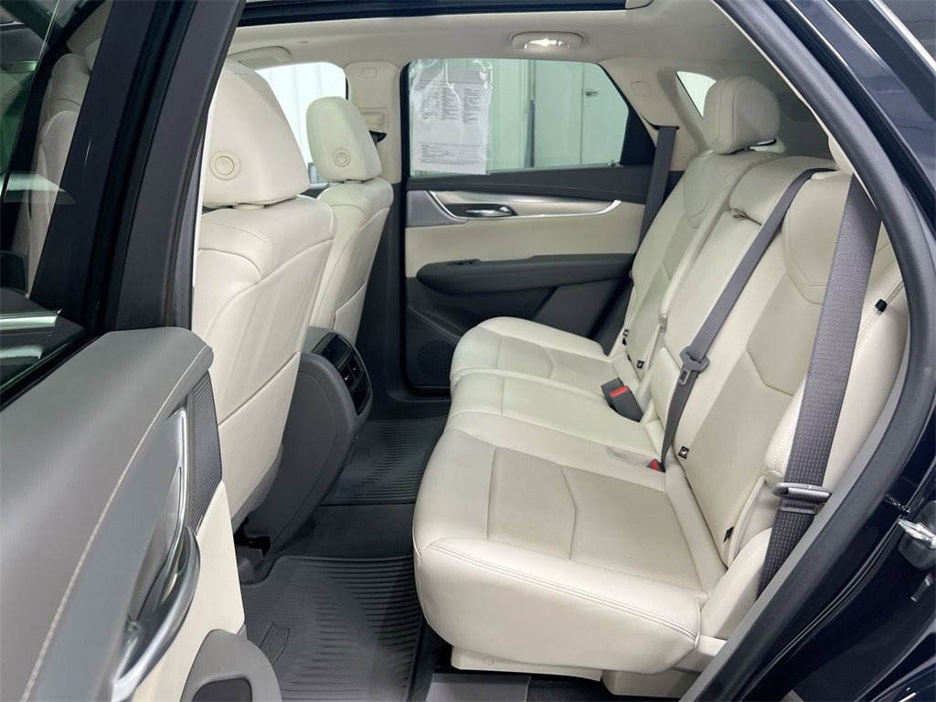 Used 2022 Cadillac XT5 Premium Luxury image 24