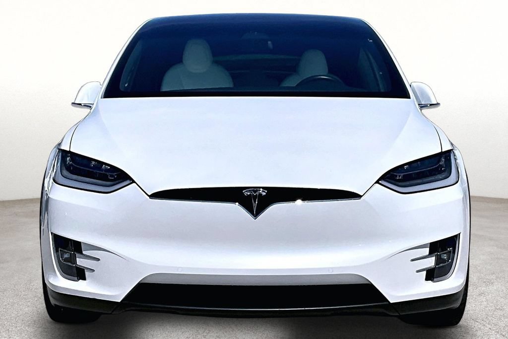 Used 2020 Tesla Model X Long Range AWD/4WD image 3