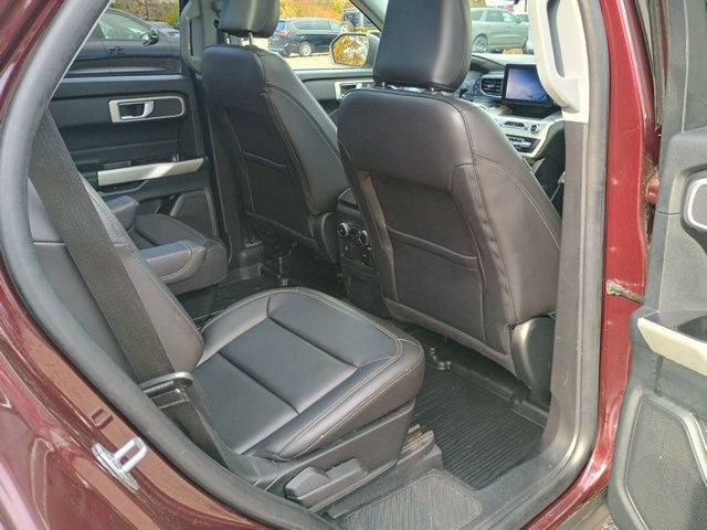 Used 2022 Ford Explorer XLT w/ Equipment Group 202A image 17