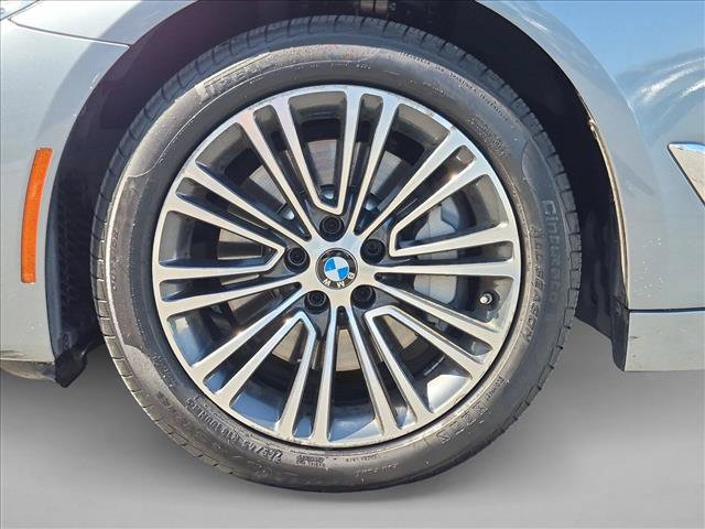 Used 2019 BMW 530i w/ Convenience Package RWD image 14
