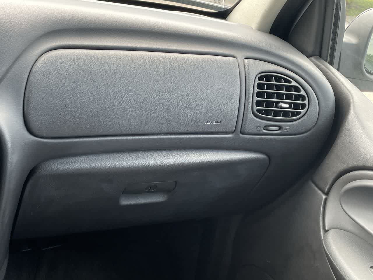 Used 2008 Chevrolet TrailBlazer LT w/ Sun And Sound Package RWD image 16