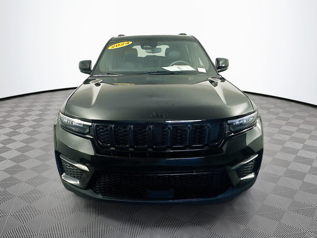 Certified 2024 Jeep Grand Cherokee Altitude AWD/4WD image 4
