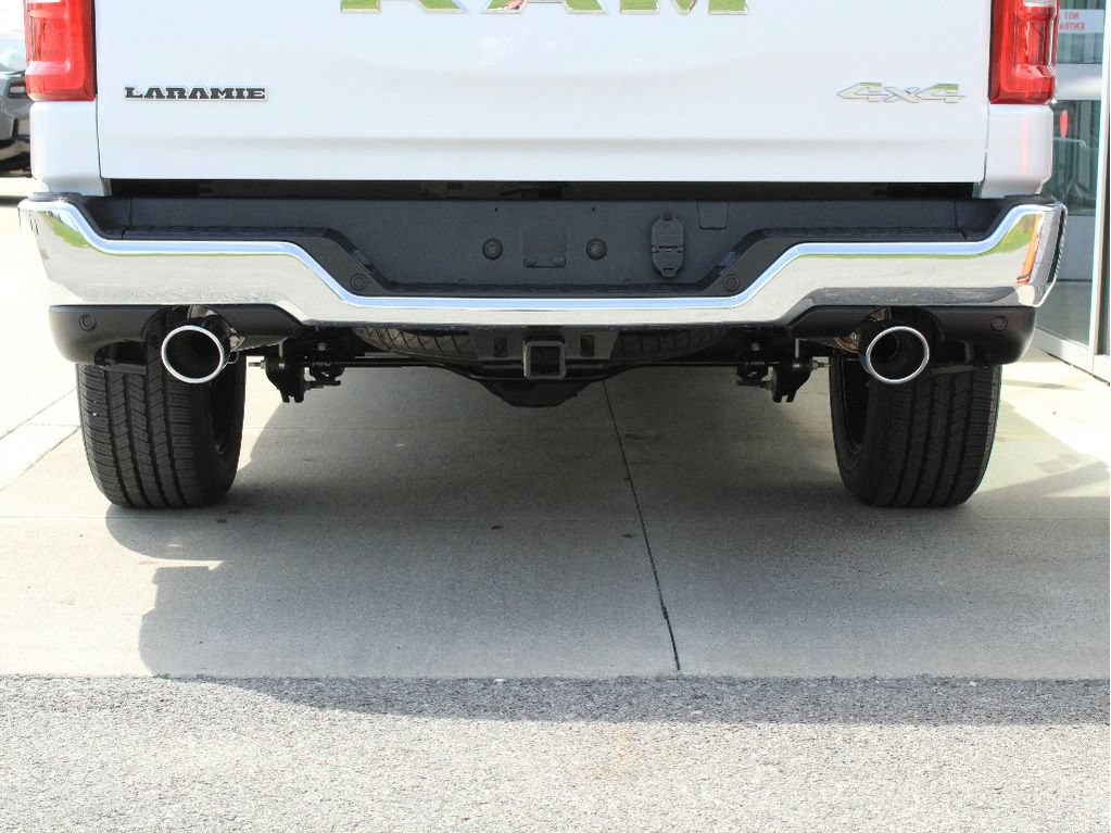 New 2026 RAM 1500 Laramie AWD/4WD image 37