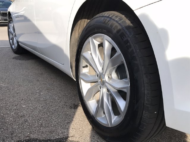 Used 2024 Chevrolet Malibu LT FWD image 14