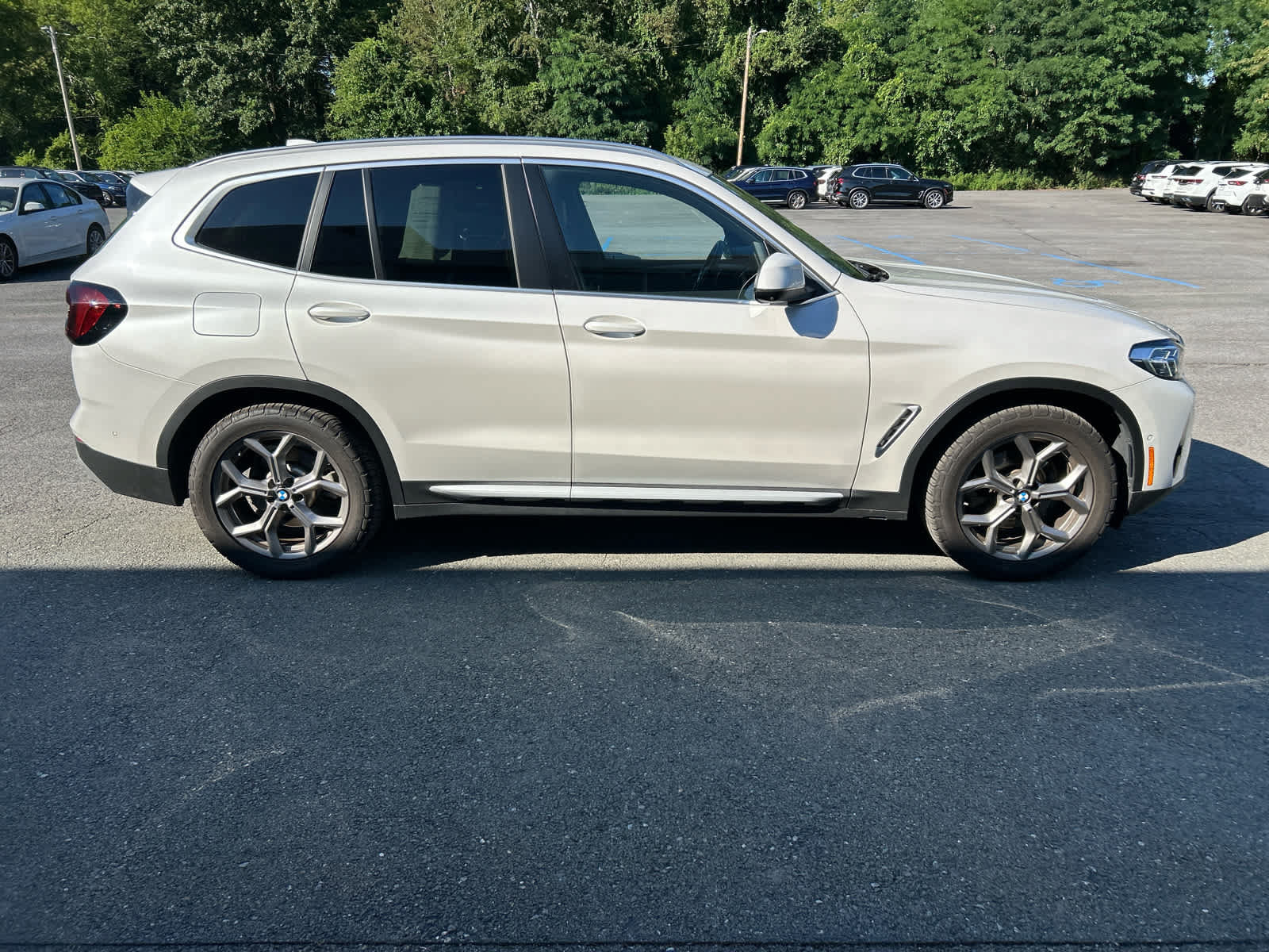 Used 2024 BMW X3 xDrive30i w/ Premium Package w/ZPA AWD/4WD image 15