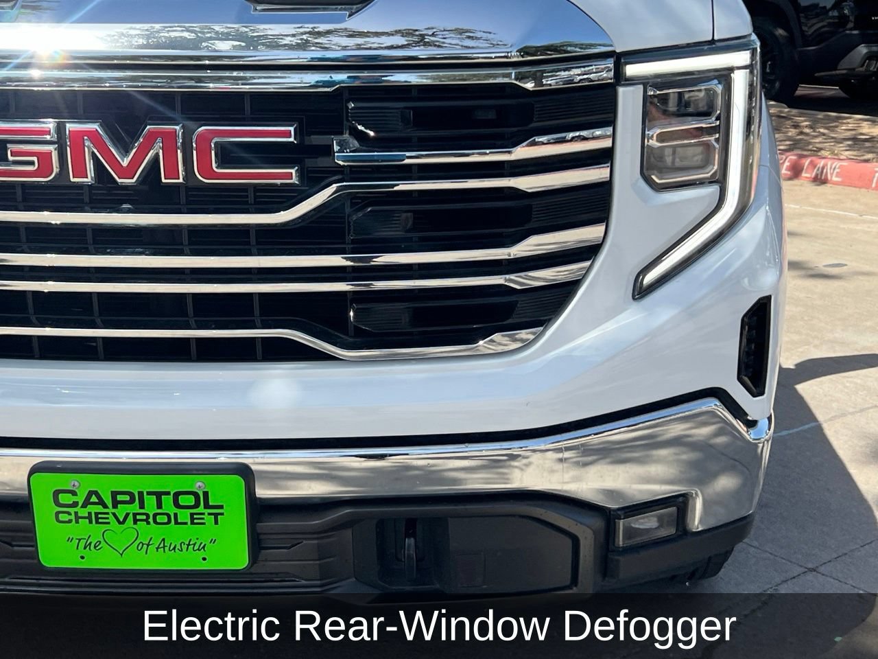 Used 2026 GMC Sierra 1500 SLT RWD image 9