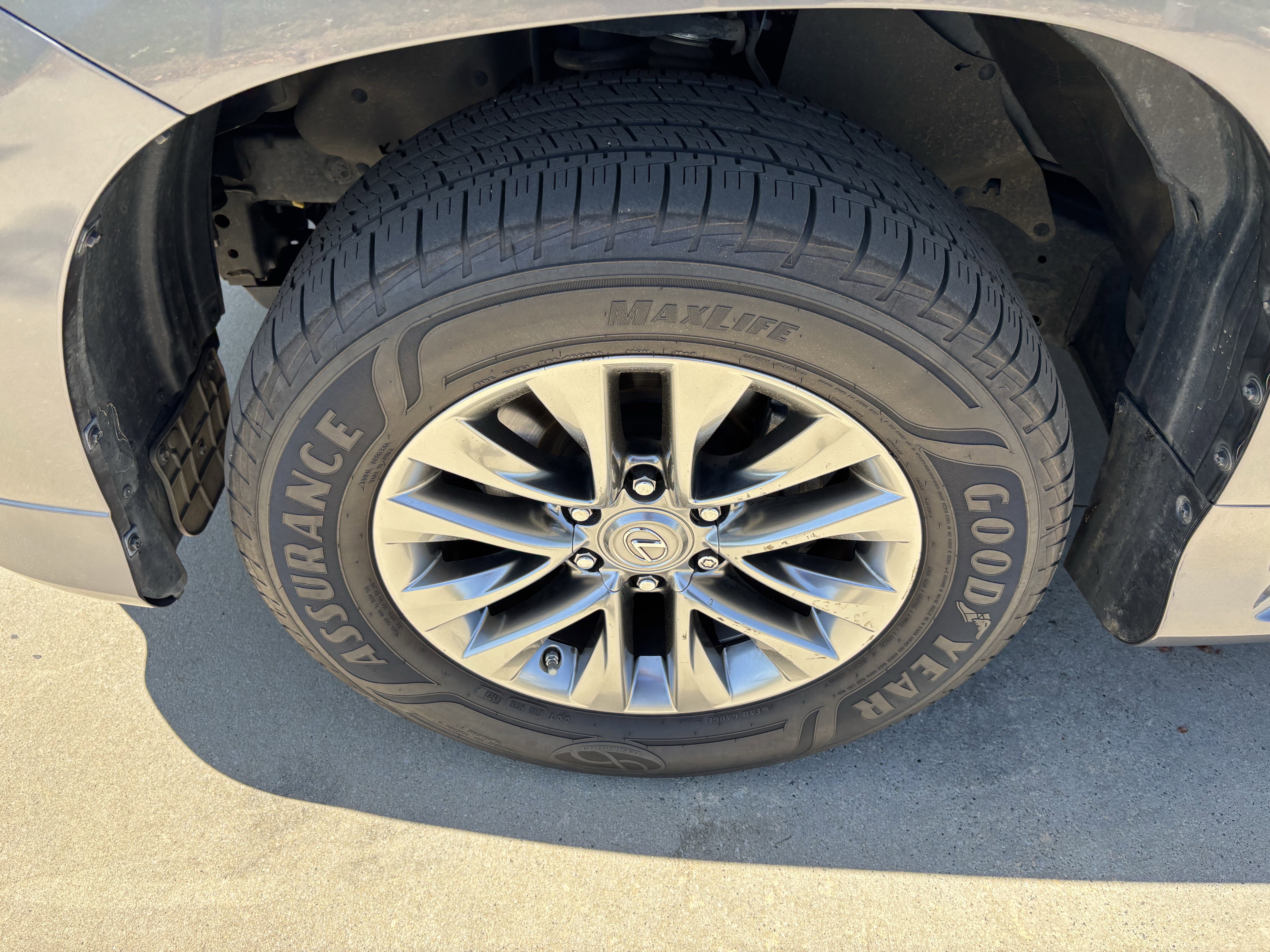 Used 2019 Lexus GX 460 Luxury AWD/4WD image 13