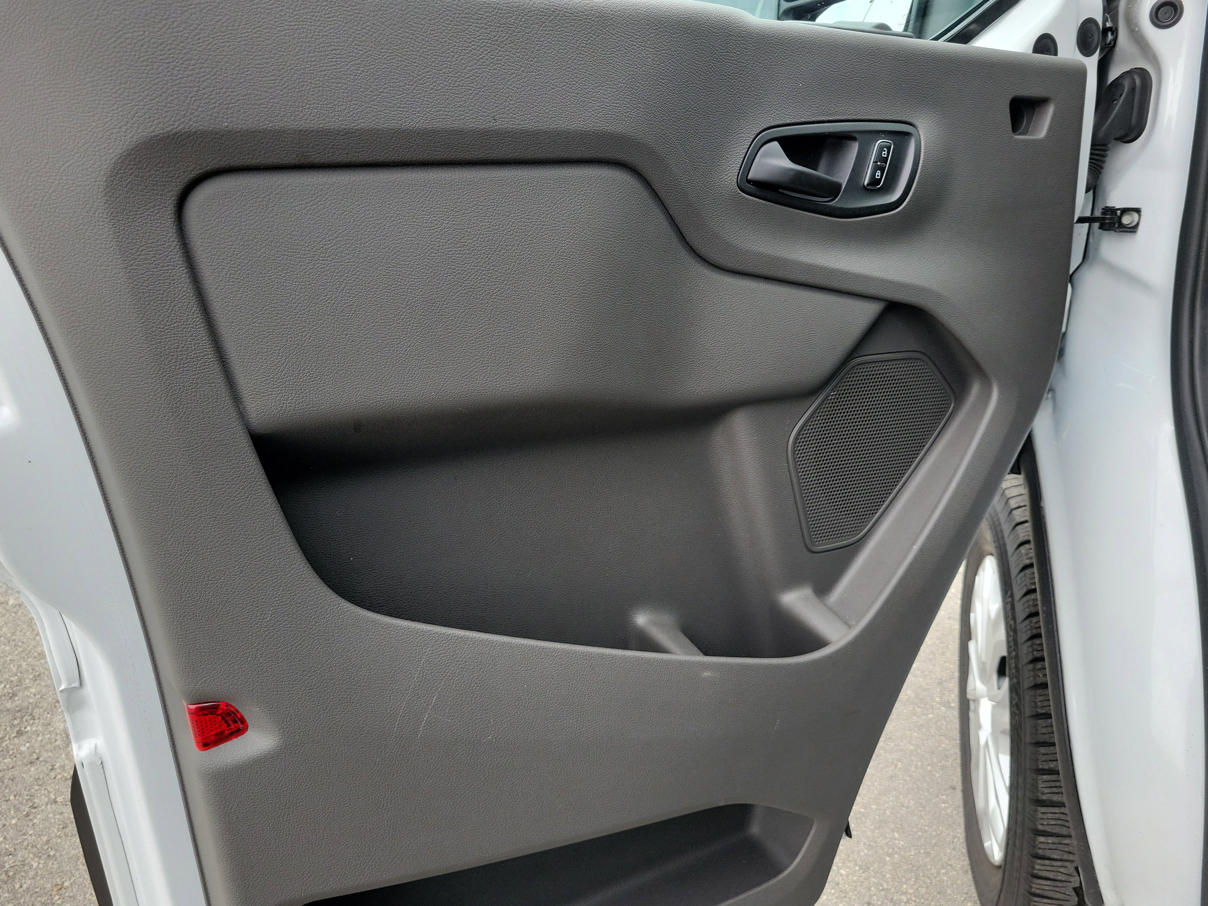 Used 2025 Ford Transit 250 Low Roof w/ Exterior Upgrade Package RWD image 25