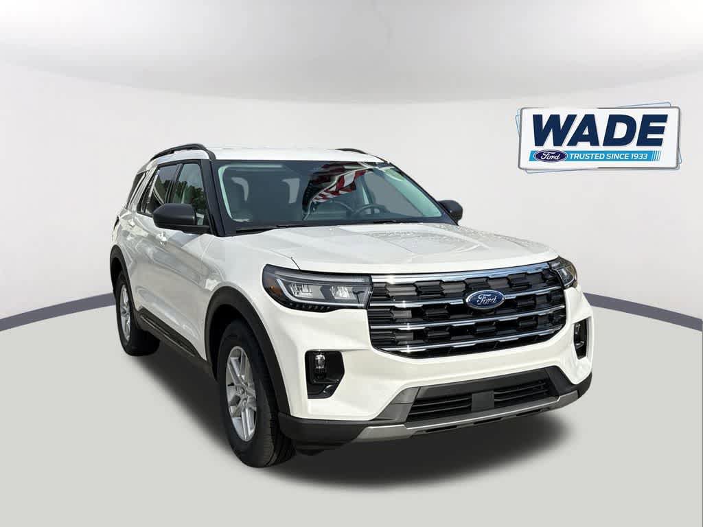 New 2026 Ford Explorer Active w/ Active Comfort Package image 3