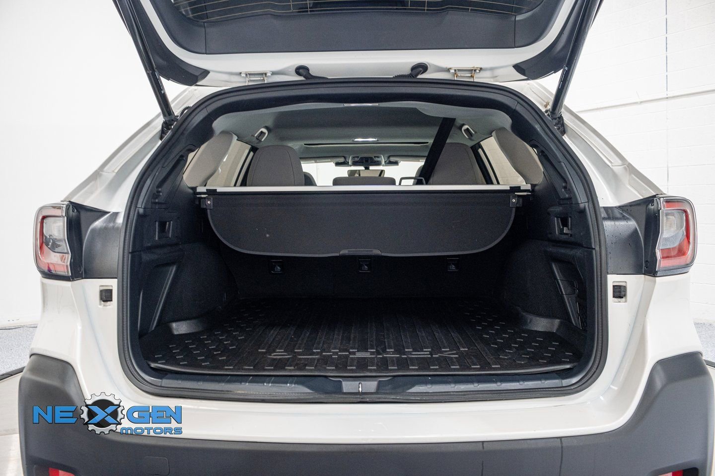 Used 2024 Subaru Outback Premium image 45