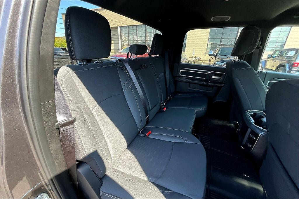 New 2026 RAM 2500 Big Horn AWD/4WD image 9