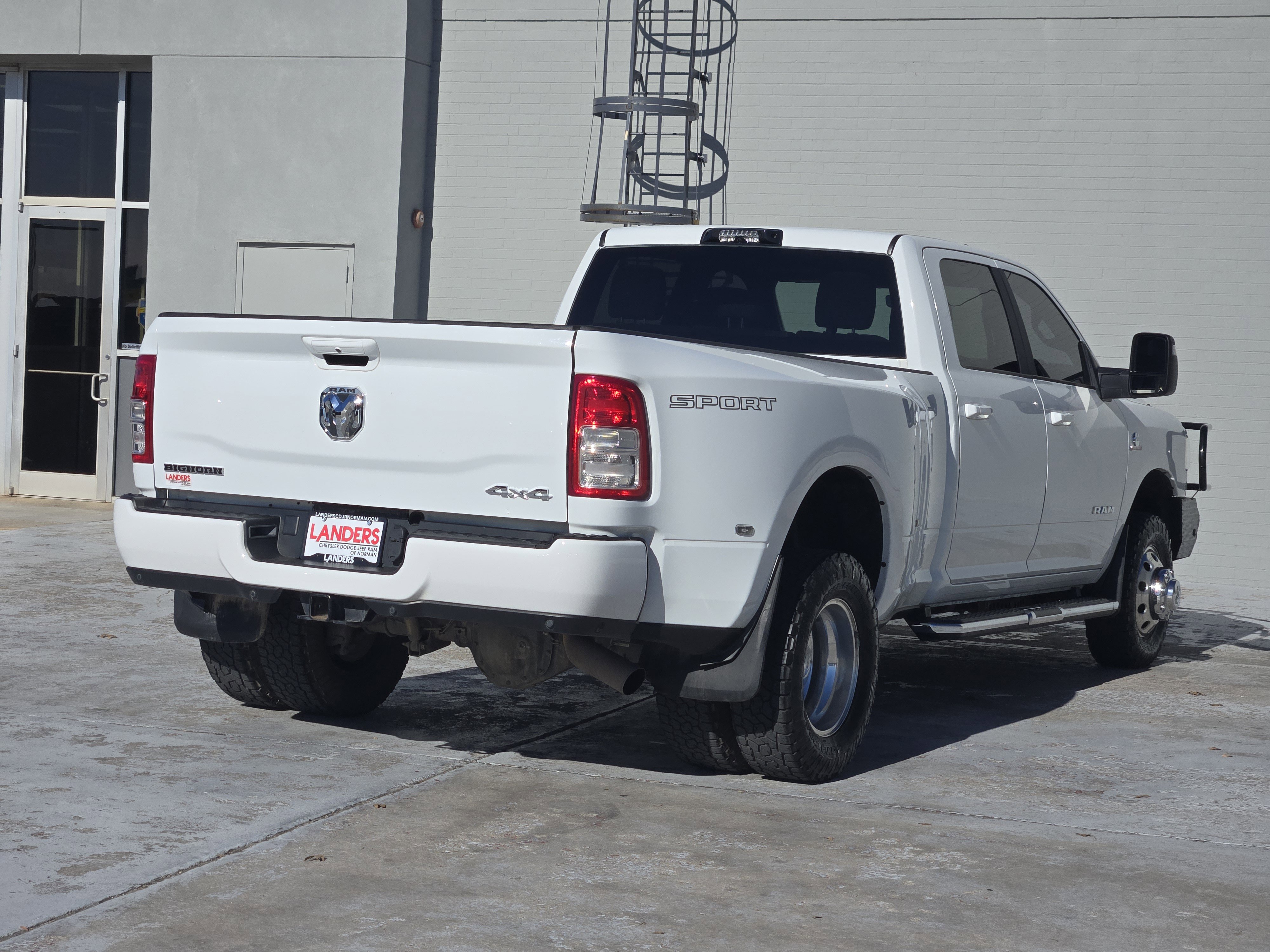 Used 2023 RAM 3500 Big Horn w/ Level 1 Equipment Group image 8