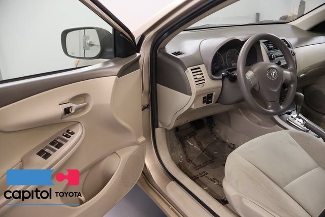 Used 2010 Toyota Corolla LE FWD image 8