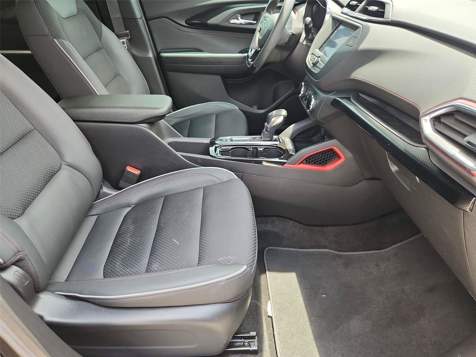 Used 2023 Chevrolet TrailBlazer RS FWD image 25