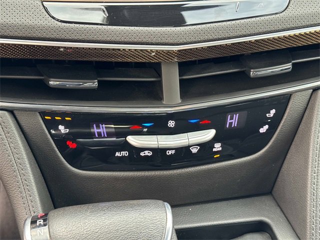 Used 2018 Cadillac CT6 Luxury image 21