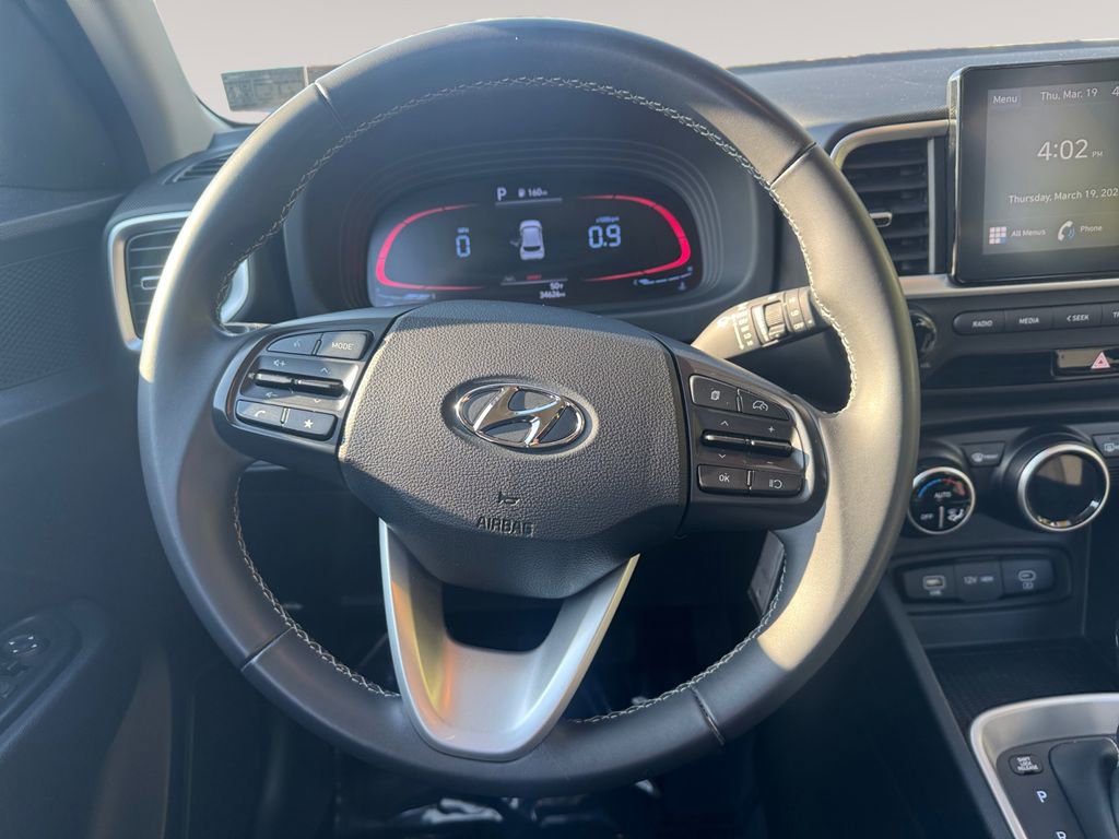 Used 2023 Hyundai Venue SEL image 12
