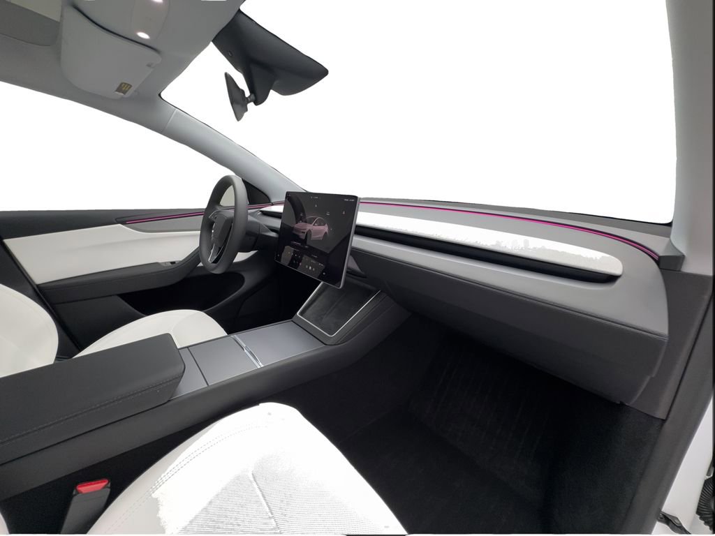 Used 2026 Tesla Model Y 2WD image 28