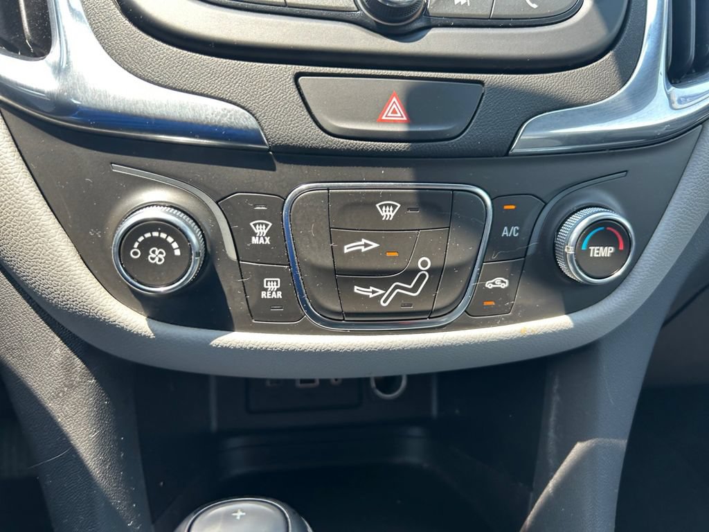 Used 2021 Chevrolet Equinox LS w/ LS Convenience Package FWD image 23