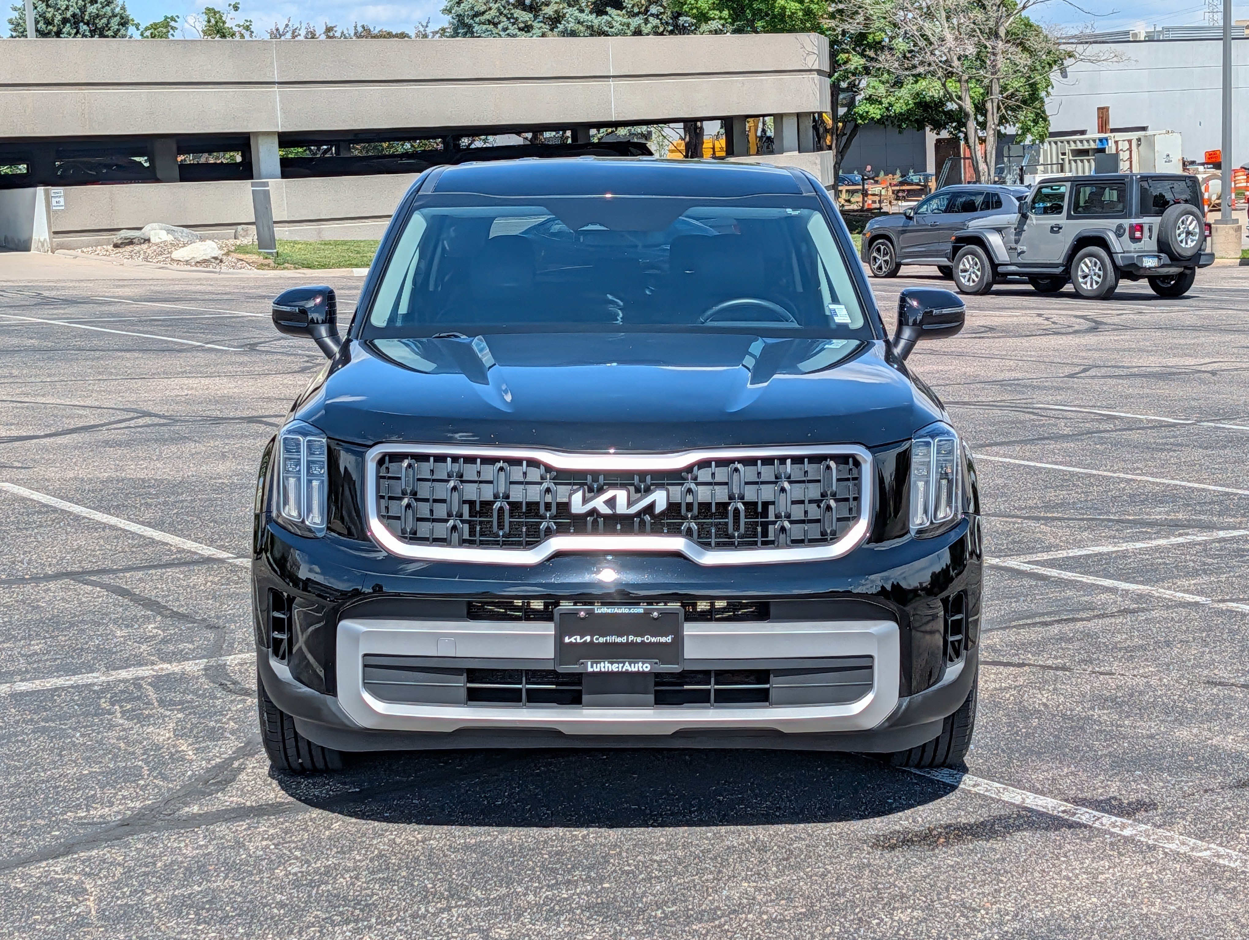 Certified 2023 Kia Telluride LX AWD/4WD image 2
