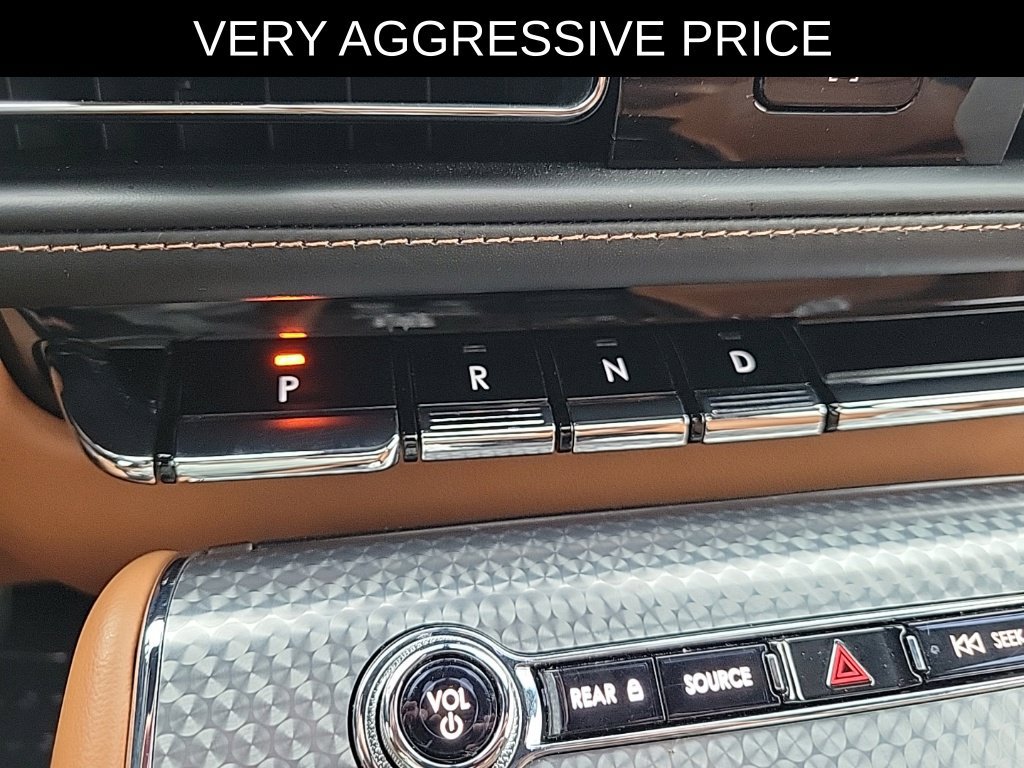 Used 2024 Lincoln Aviator Black Label AWD/4WD image 29