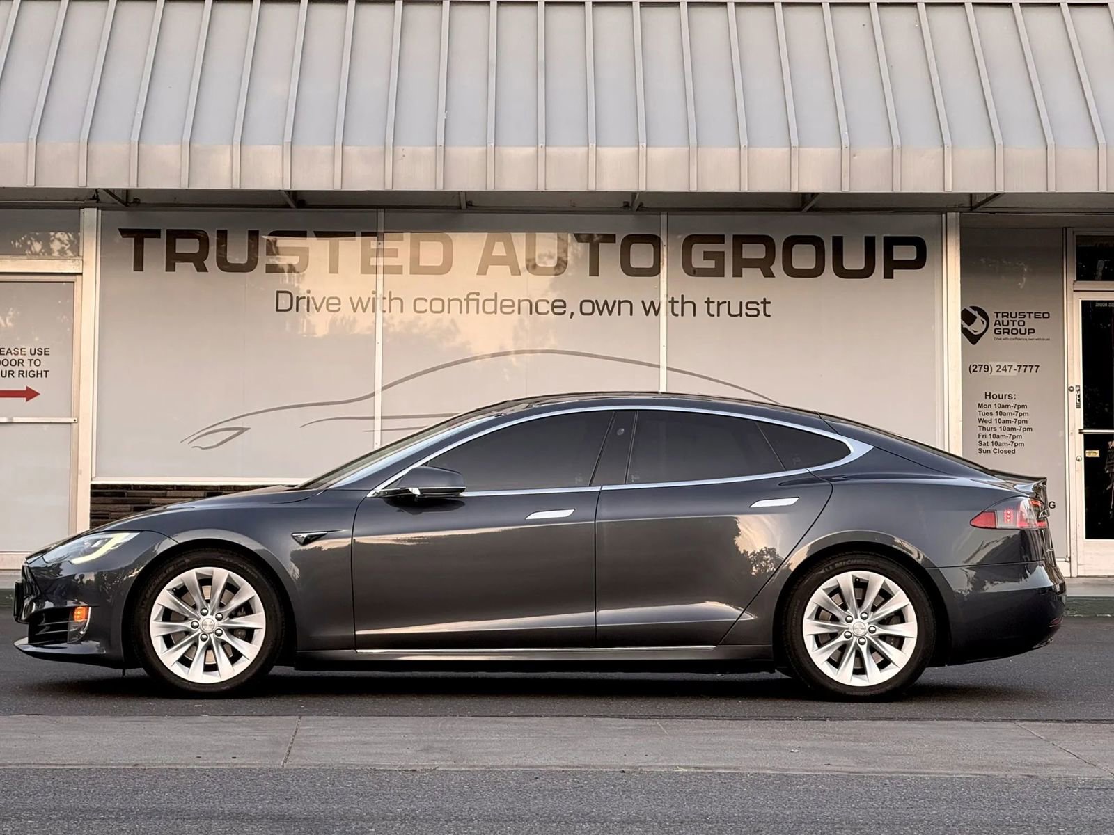 Used 2018 Tesla Model S 75D AWD/4WD image 6