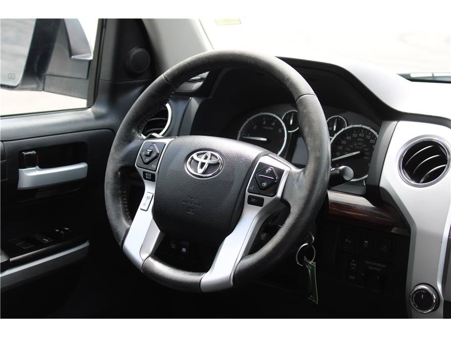 Used 2016 Toyota Tundra Limited w/ Limited Premium Package AWD/4WD image 16