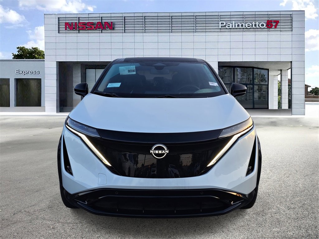 New 2025 Nissan Ariya AWD image 2