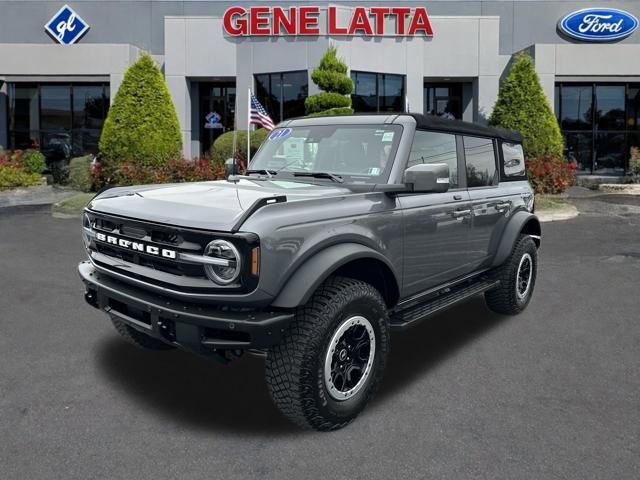 Certified 2021 Ford Bronco Outer Banks w/ Sasquatch Package image 3