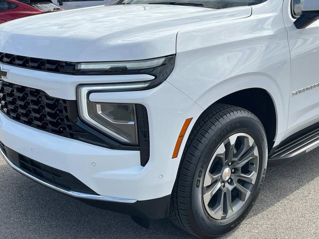 New 2026 Chevrolet Suburban LS image 12