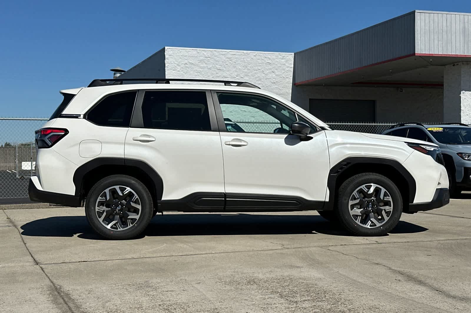 Used 2026 Subaru Forester Premium AWD/4WD image 2