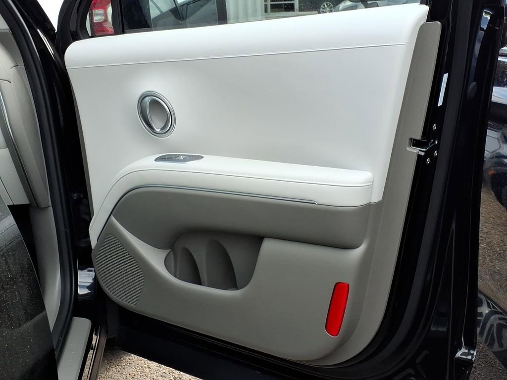 Used 2026 Hyundai Palisade SEL FWD image 9