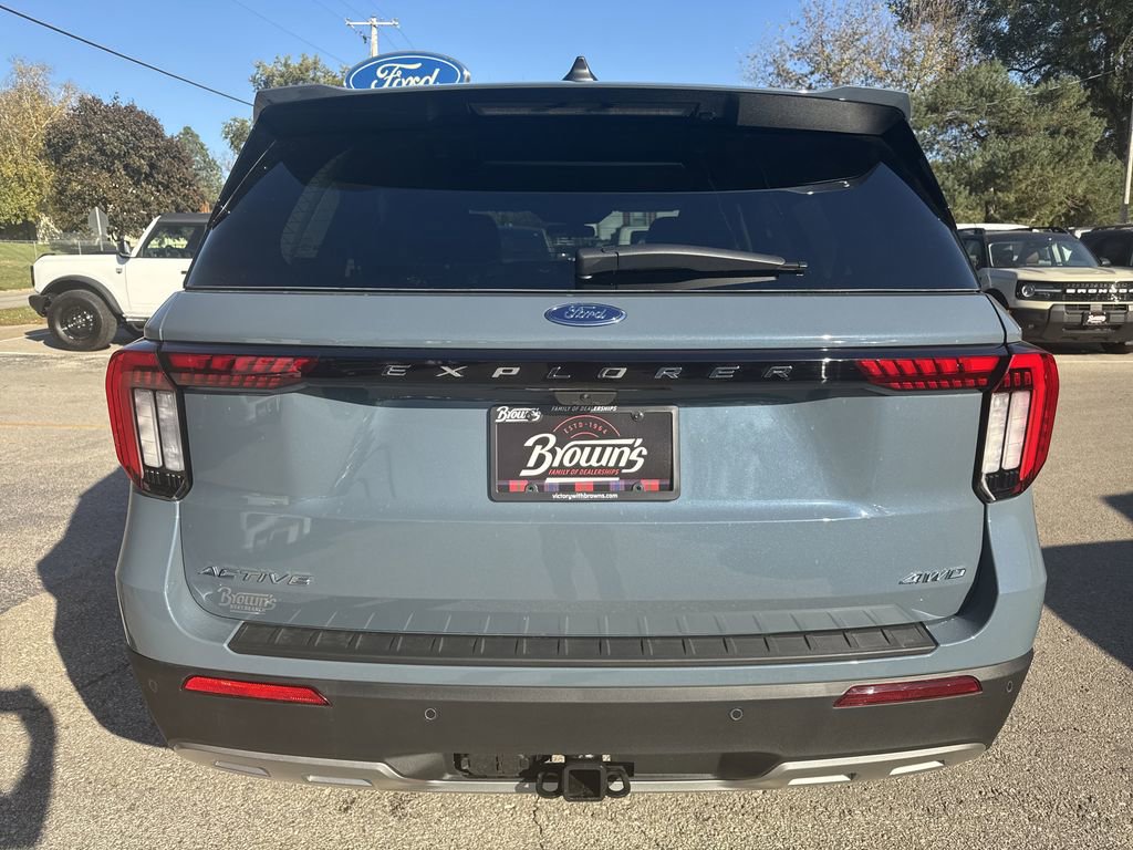 New 2026 Ford Explorer Active image 7