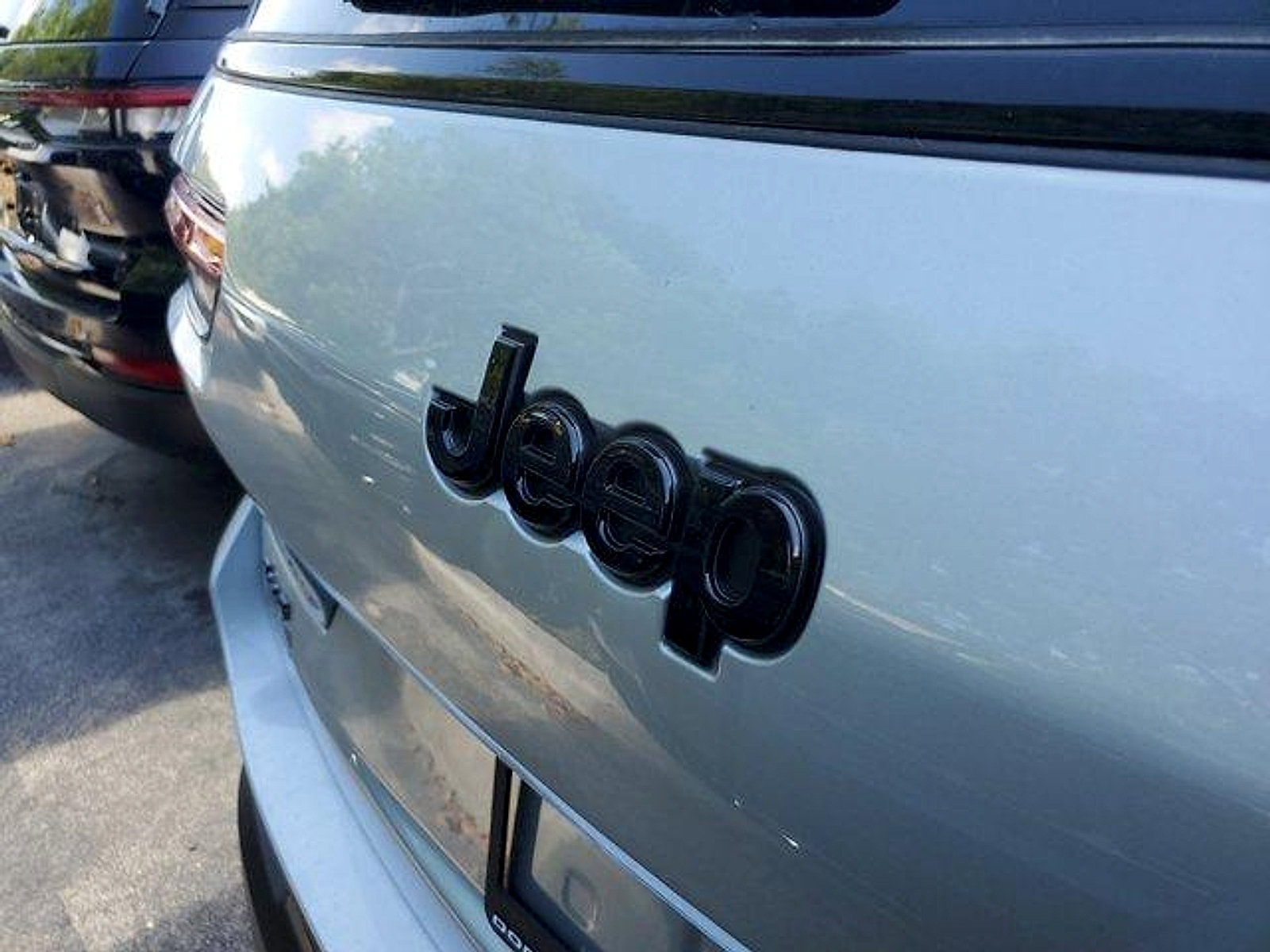 New 2024 Jeep Grand Cherokee L Laredo AWD/4WD image 5
