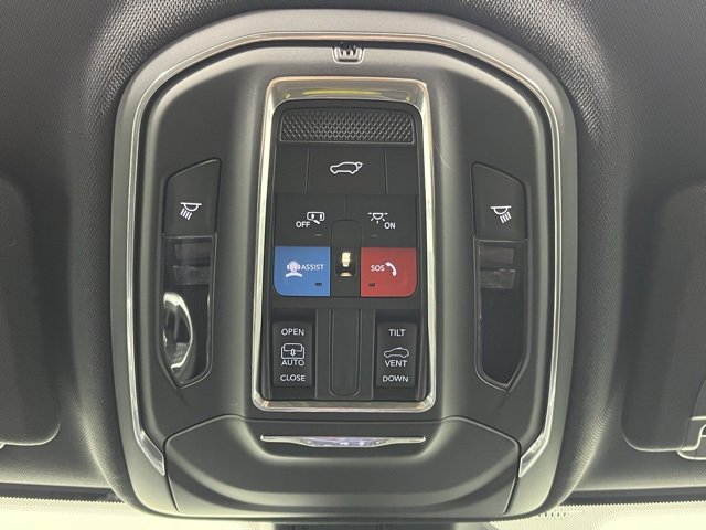 New 2025 Jeep Grand Cherokee L Altitude image 20