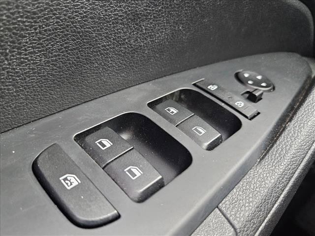 Used 2025 Kia Sportage LX image 17