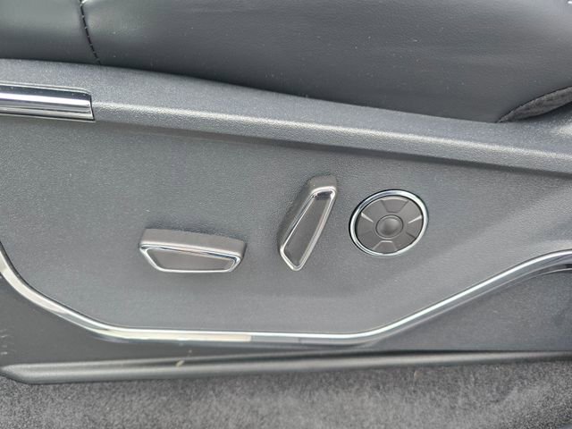 New 2025 Ford F150 Lightning Platinum image 20