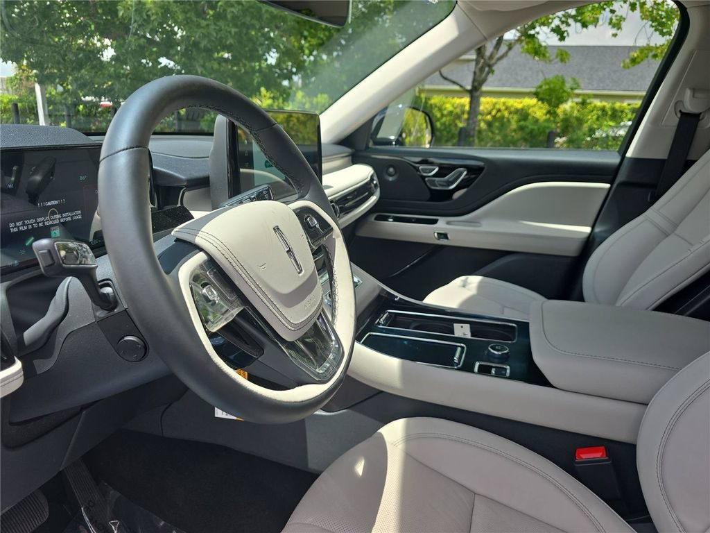 New 2026 Lincoln Aviator Reserve RWD image 16