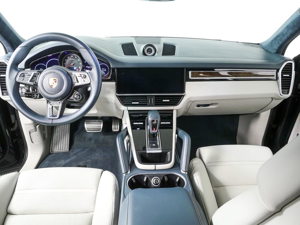Certified 2021 Porsche Cayenne Turbo AWD/4WD image 20