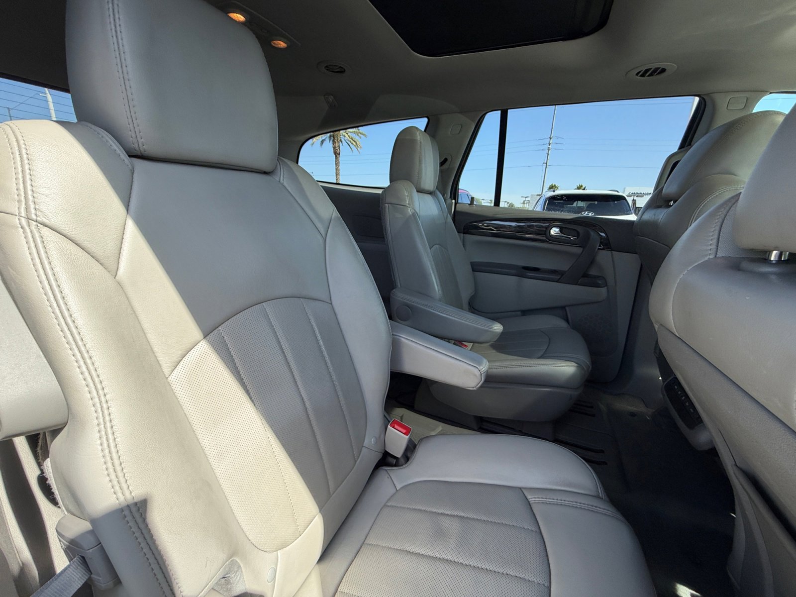 Used 2014 Buick Enclave Leather w/ LPO, Cargo Convenience Pkg FWD image 18