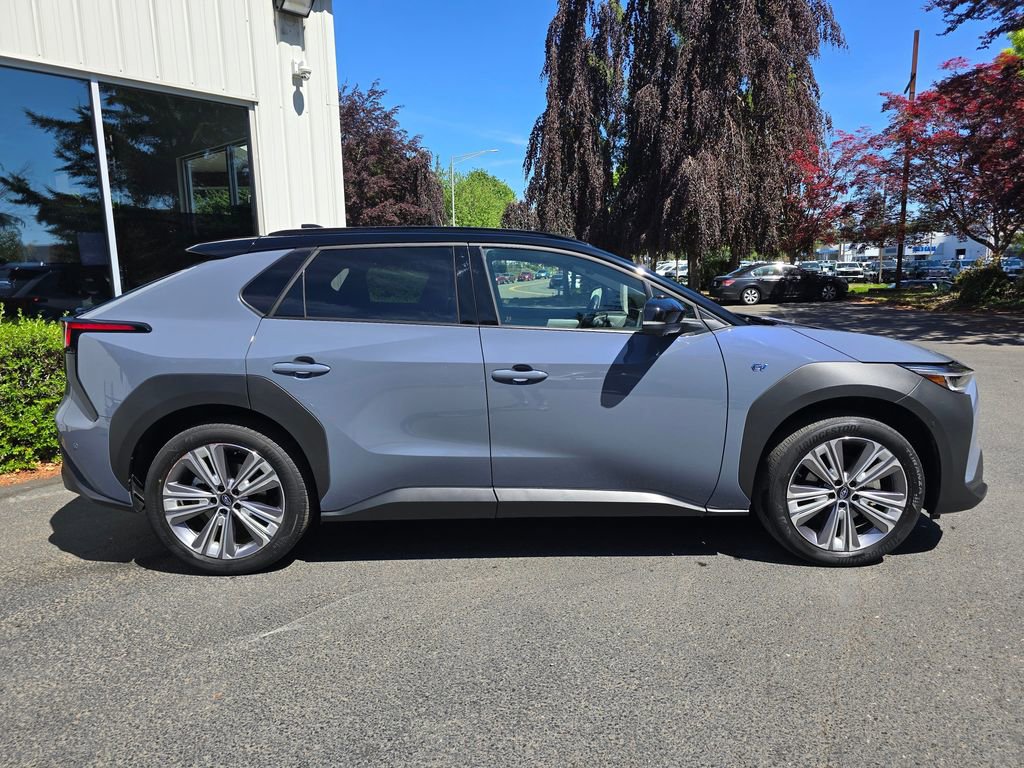Certified 2023 Subaru Solterra AWD image 3