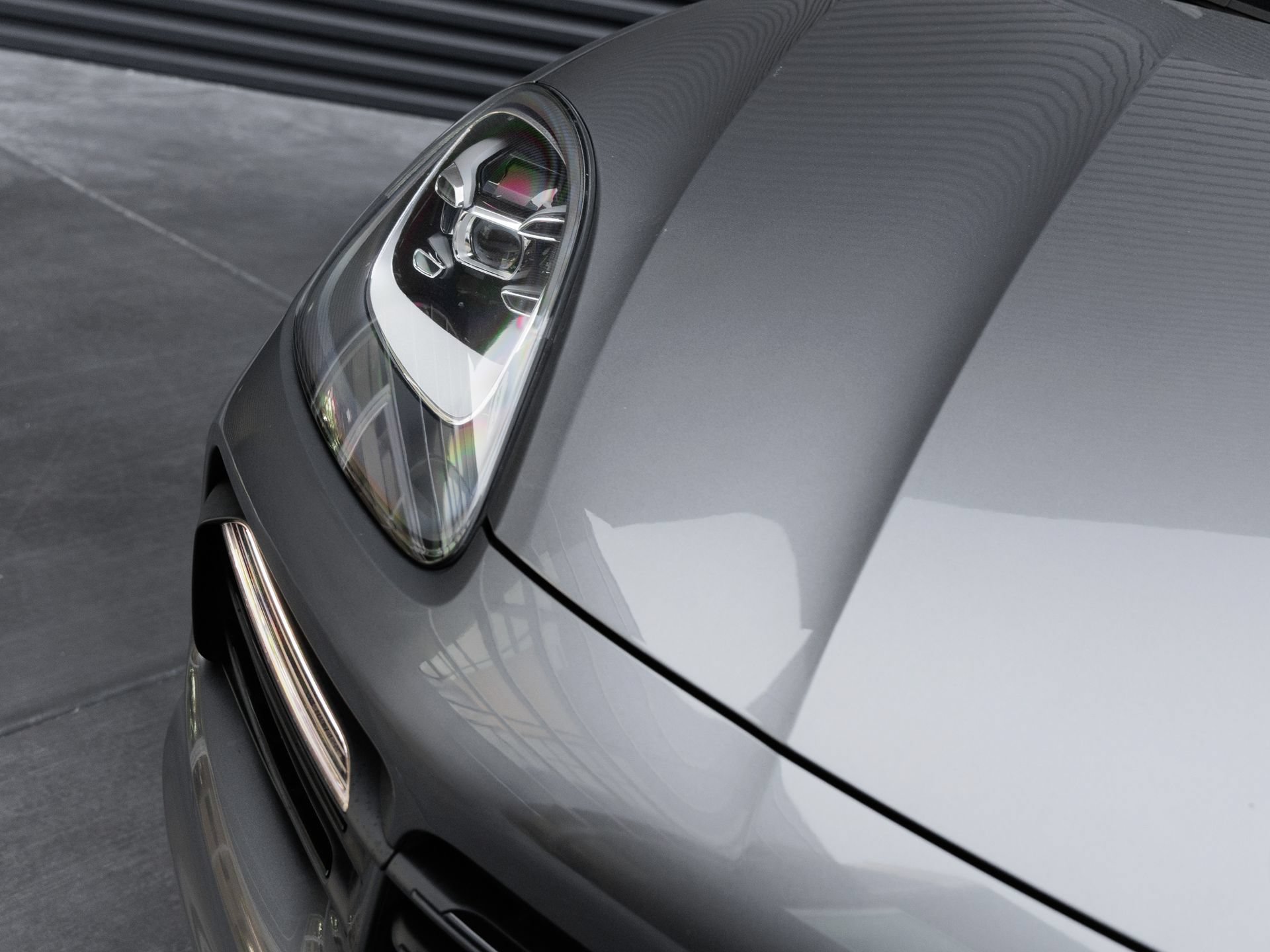 Certified 2022 Porsche Cayenne Coupe AWD/4WD image 36