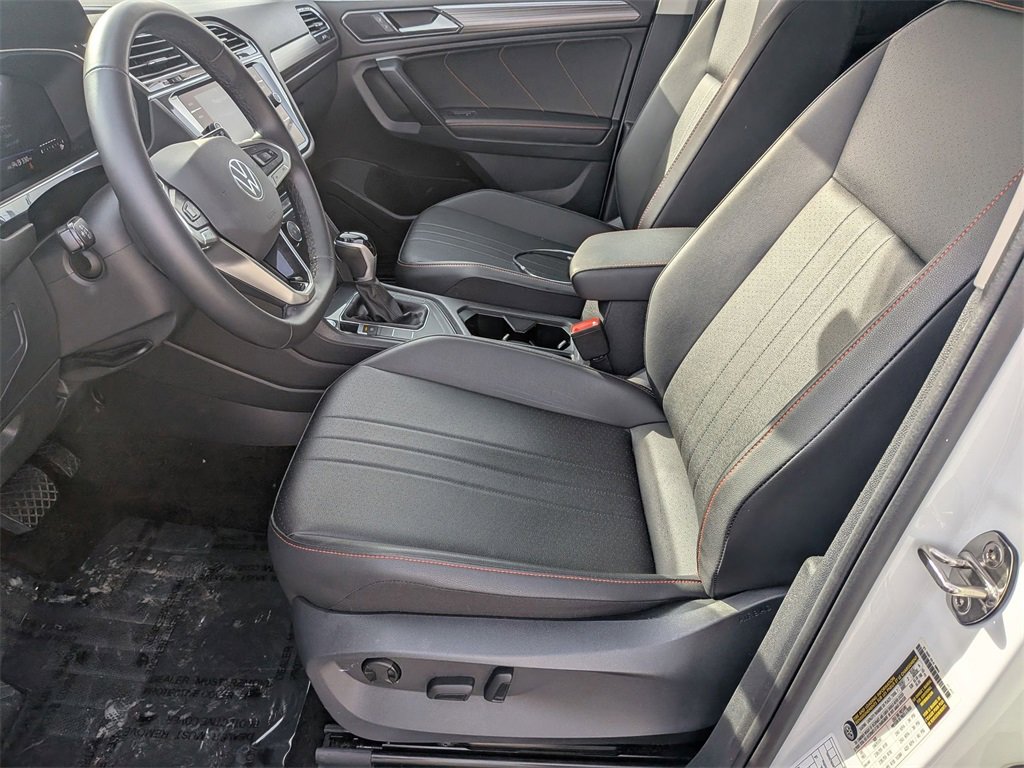 Used 2024 Volkswagen Tiguan Wolfsburg Edition image 22