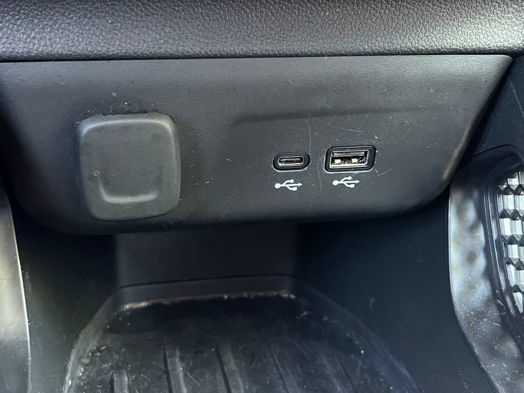 Used 2025 Chevrolet TrailBlazer LT AWD/4WD image 26