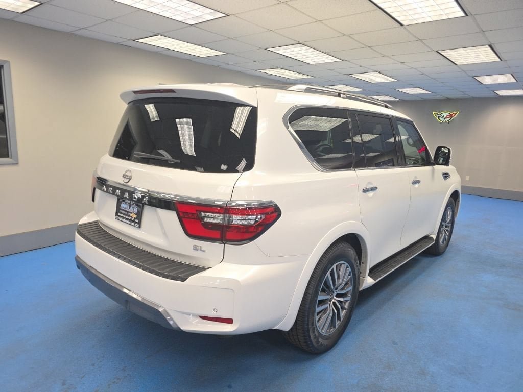 Used 2023 Nissan Armada SL w/ Captain's Chairs Package AWD/4WD image 3