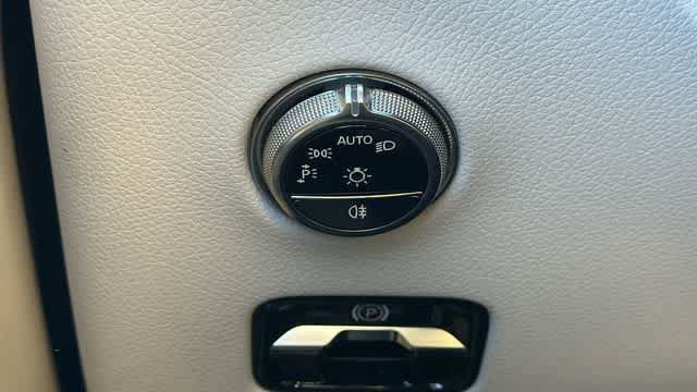Certified 2026 Mercedes-Benz GLC 300 4MATIC image 8