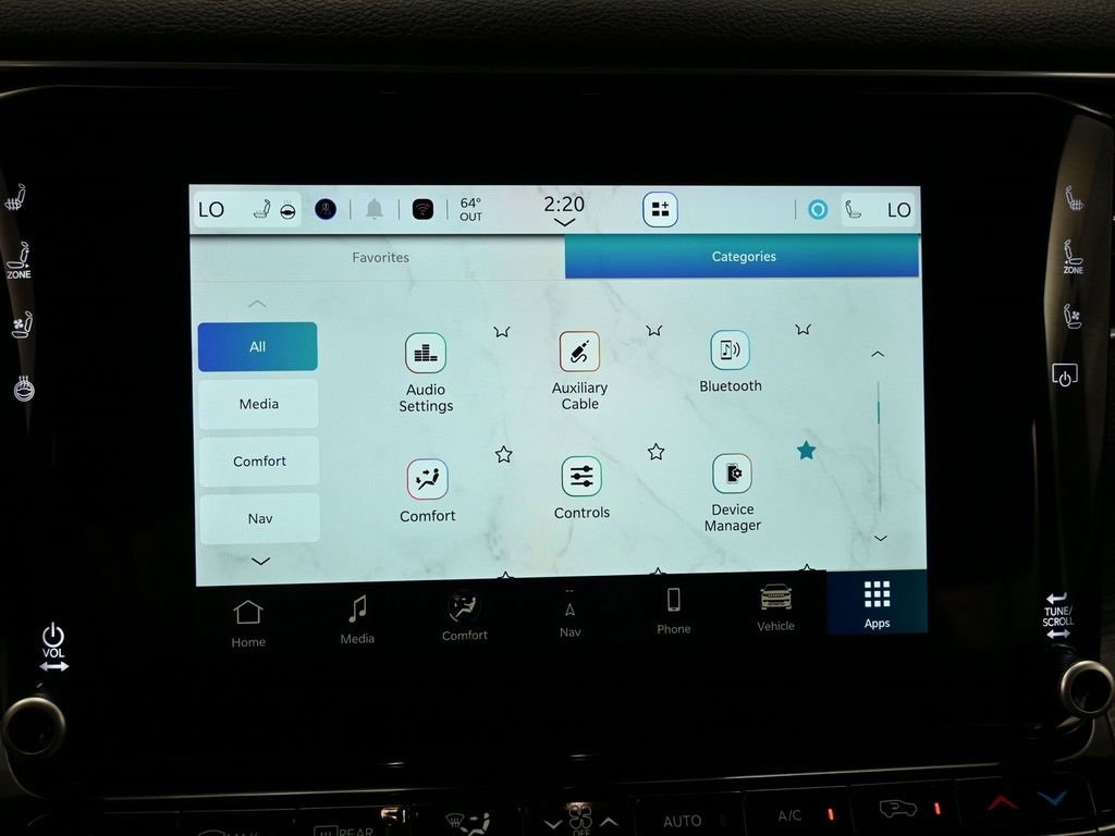 Used 2024 Jeep Wagoneer Series II w/ Flexible Seating Group image 29