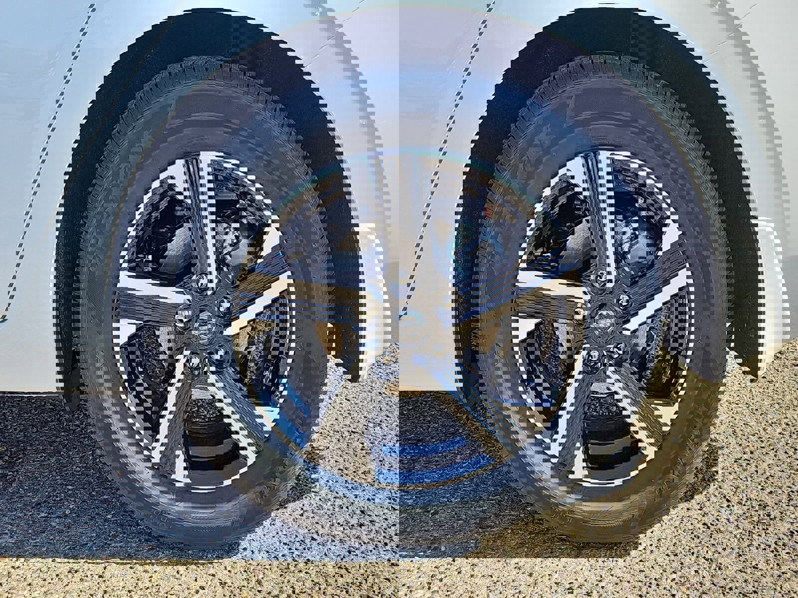 New 2025 Nissan Sentra SV image 13